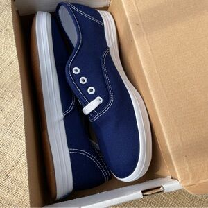 NIB Keds Champion Navy canvas lace ups, women’s 6M